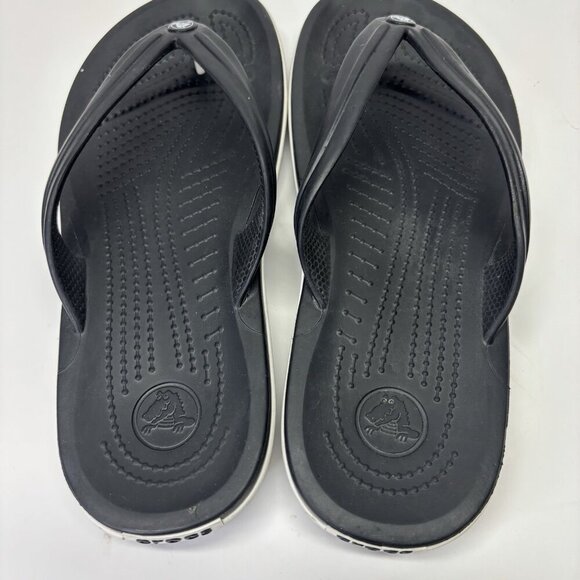 NWOT Crocs Crocband Flip Flops Mens 7 Women’s 9 SANDAL THONG SHOWER BEACH Black - Picture 4 of 9